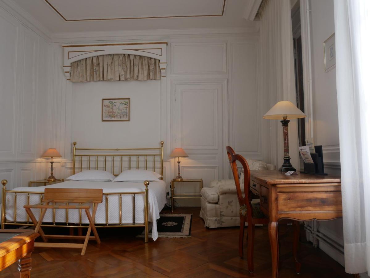 Hotel Du Parc - Manoir Du Baron Blanc Faverges Eksteriør billede