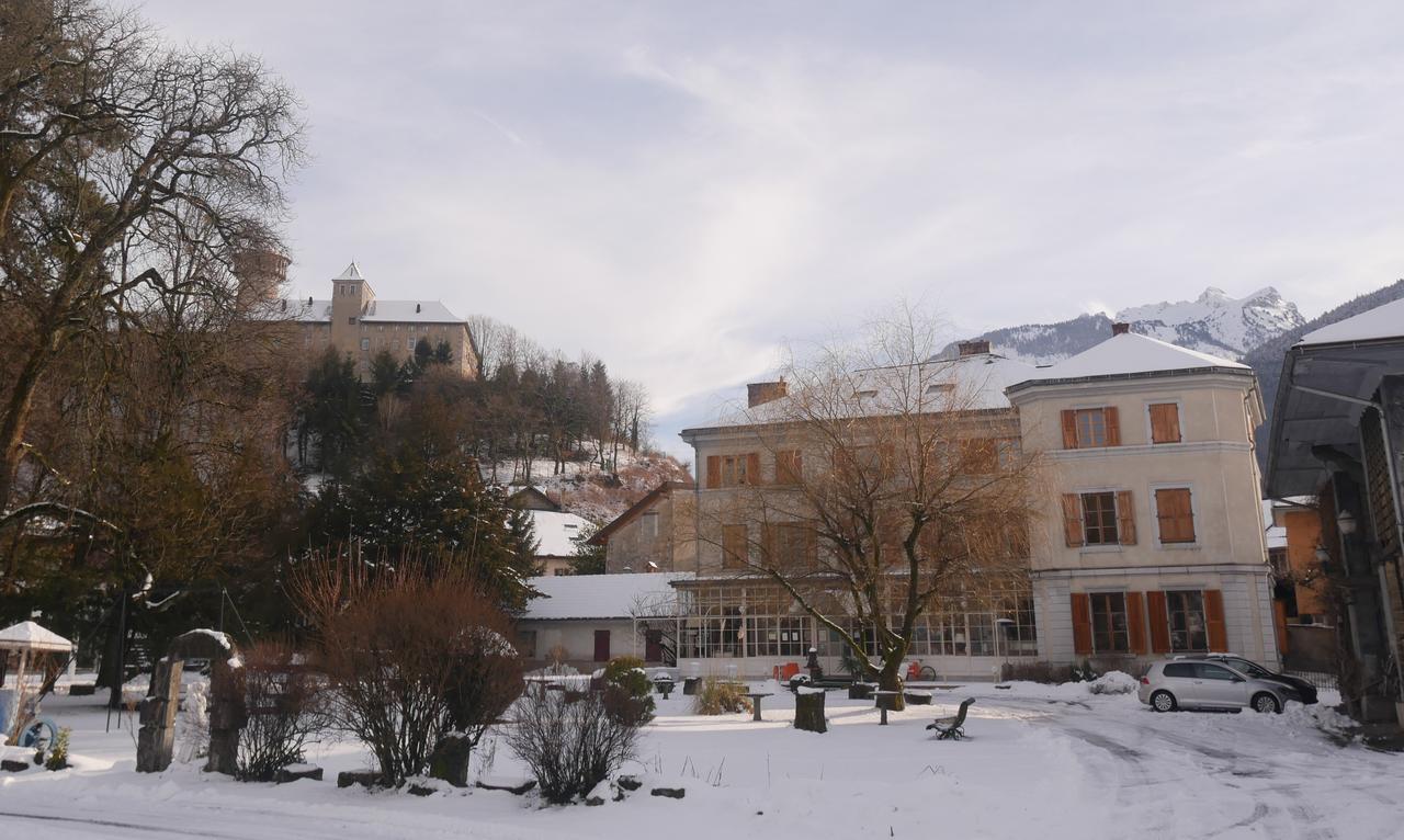 Hotel Du Parc - Manoir Du Baron Blanc Faverges Eksteriør billede